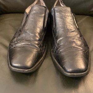 Men’s dress shoes